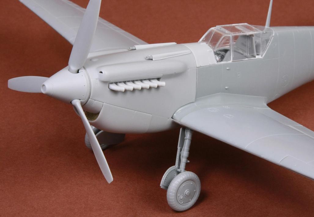 Amodel 72222-1/72 Aircraft HA-1109-K1L Spanish fight scale plastic model kit 