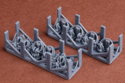Headsets and throat mikes for German AFVs