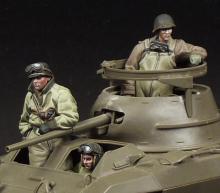 M8 Greyhound Crew (3 figures)  