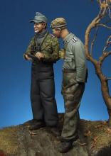 German panzer officer & NCO - 1.