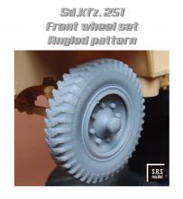 Sd.Kfz 251 front wheel set (angled pattern - sagged) - 1.