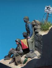 US Navy Corpsmen & Signalman Utah beach, Normandy 1944 - 5.